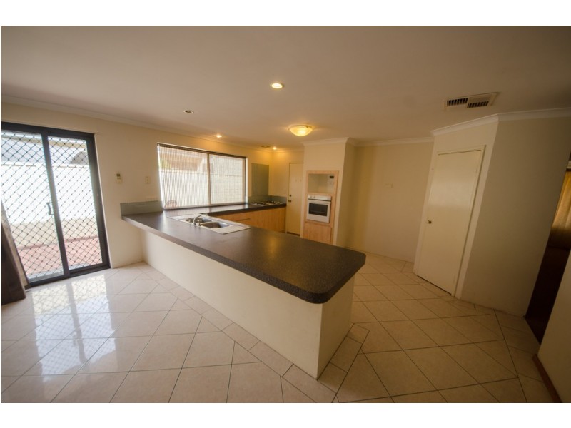 17 Stainsby Turn, Canning Vale WA 6155