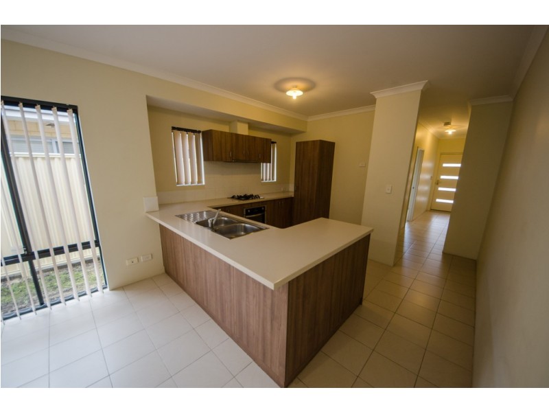 7/26 Churchill Green, Canning Vale WA 6155