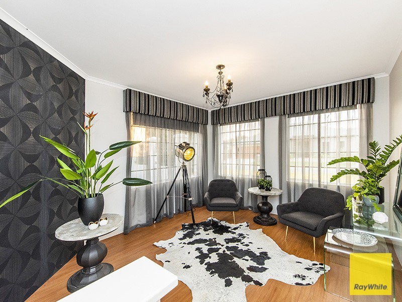 19 Waten Place, Canning Vale WA 6155