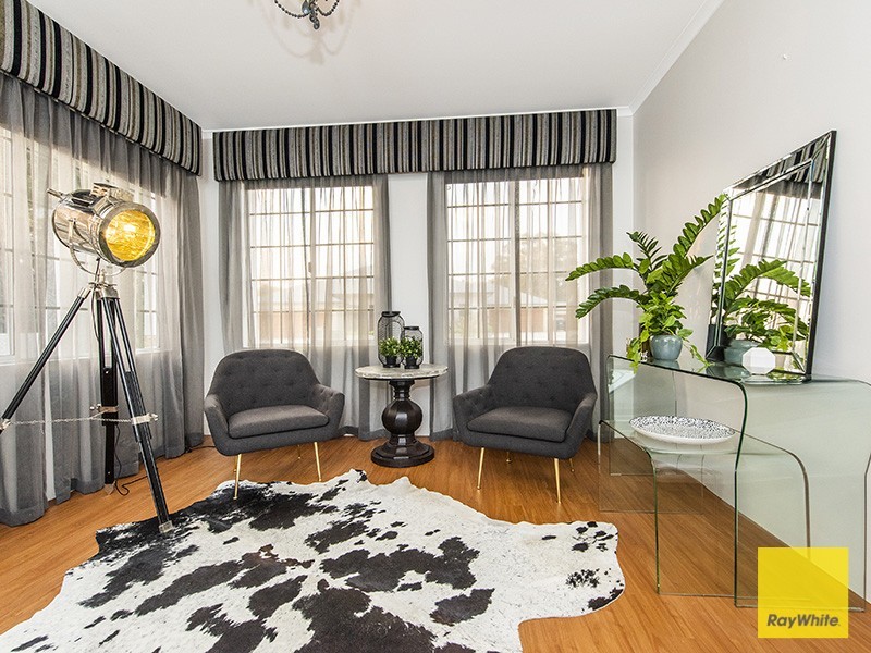 19 Waten Place, Canning Vale WA 6155