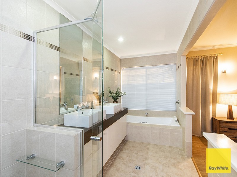 19 Waten Place, Canning Vale WA 6155