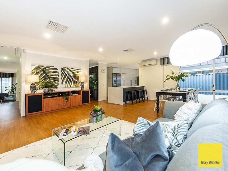 19 Waten Place, Canning Vale WA 6155