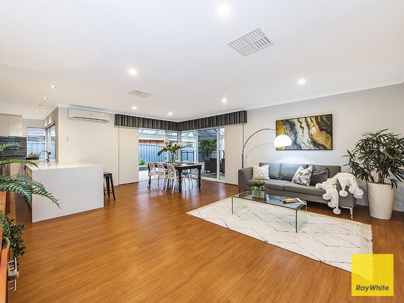 19 Waten Place, Canning Vale WA 6155