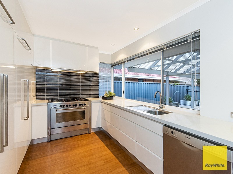 19 Waten Place, Canning Vale WA 6155