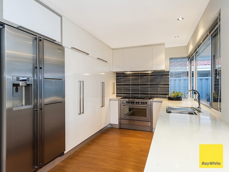 19 Waten Place, Canning Vale WA 6155