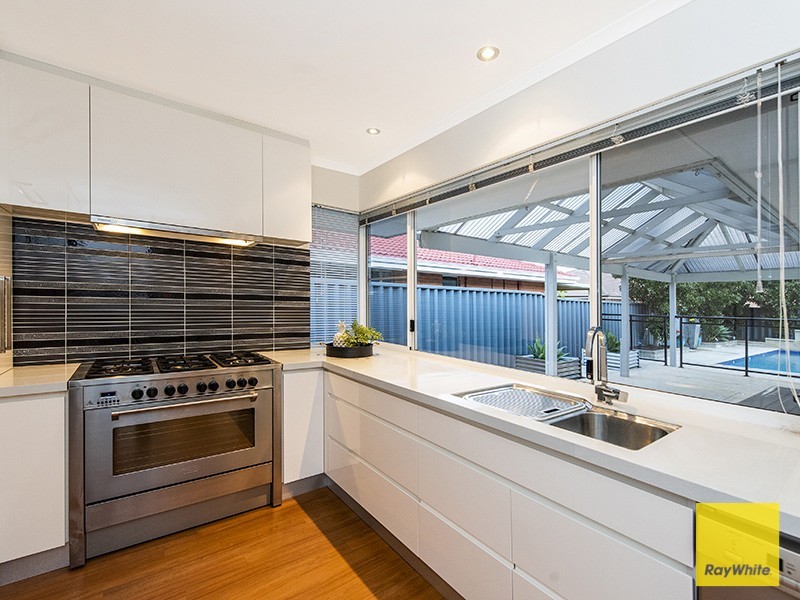 19 Waten Place, Canning Vale WA 6155