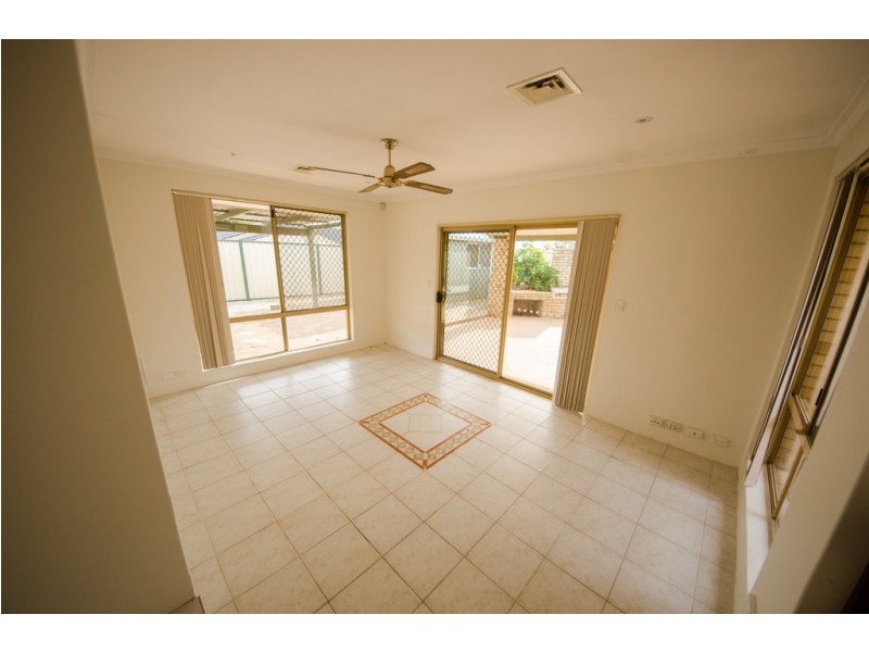 23 Explorer Drive, Thornlie WA 6108