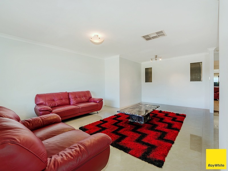 19 Froudist Circle, Southern River WA 6110