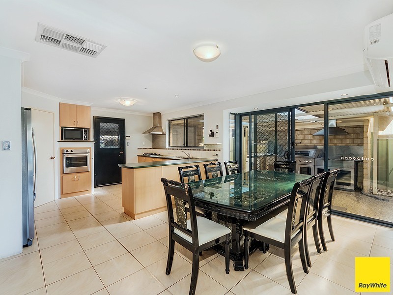 19 Froudist Circle, Southern River WA 6110