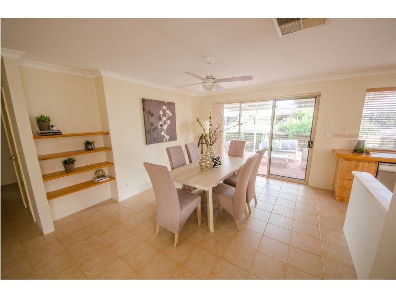 6 Woodspring Trail, Canning Vale WA 6155