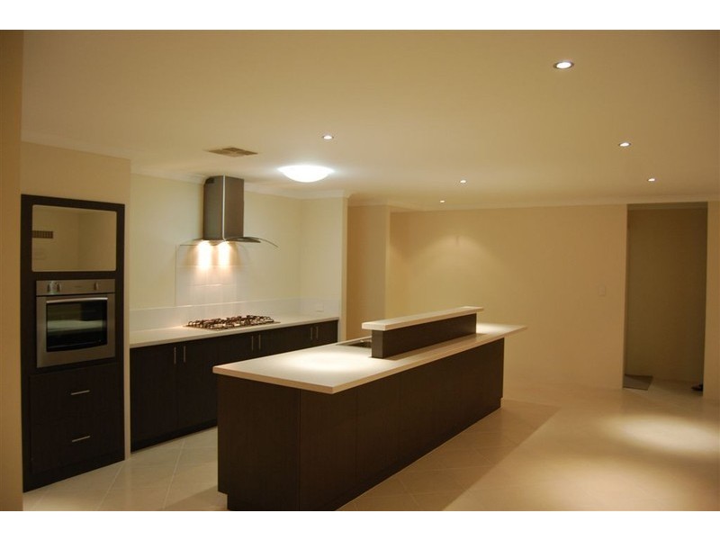 31  Surbiton Approach, Wellard WA 6170