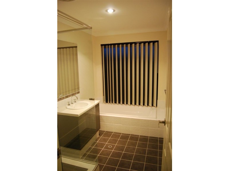 31  Surbiton Approach, Wellard WA 6170