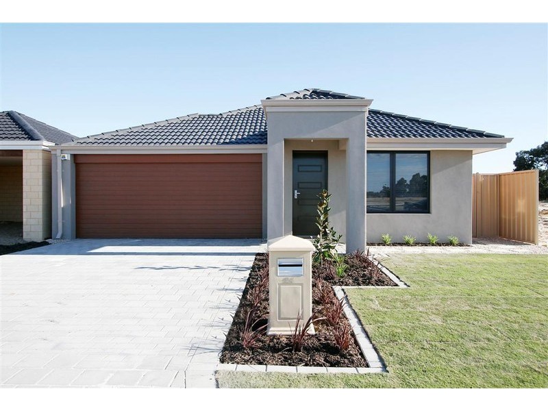24 Fairlie Road, Canning Vale WA 6155