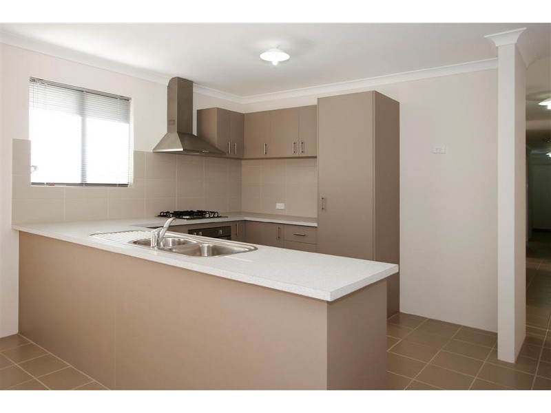 24 Fairlie Road, Canning Vale WA 6155