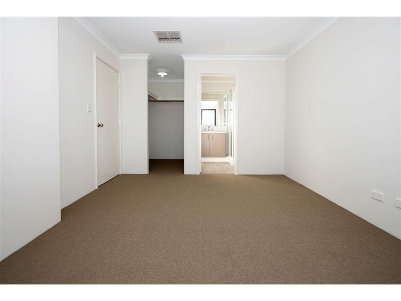 24 Fairlie Road, Canning Vale WA 6155