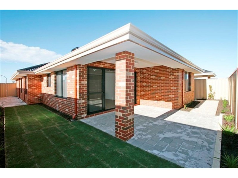 24 Fairlie Road, Canning Vale WA 6155