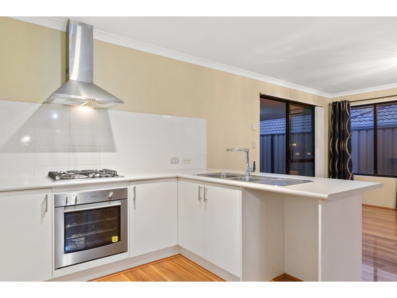 12 Hodgkinson Turn, Canning Vale WA 6155