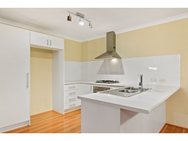 12 Hodgkinson Turn, Canning Vale WA 6155