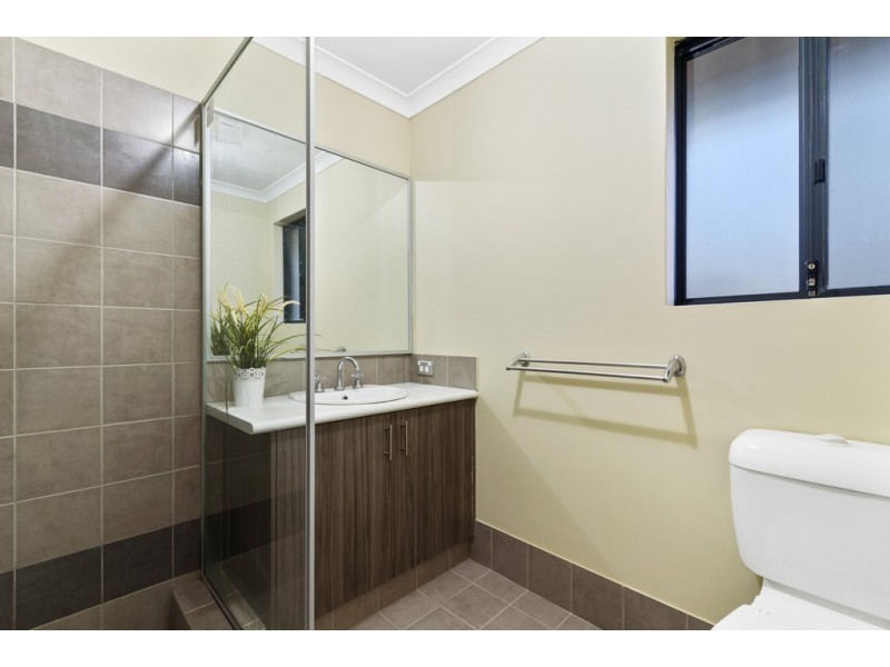 12 Hodgkinson Turn, Canning Vale WA 6155