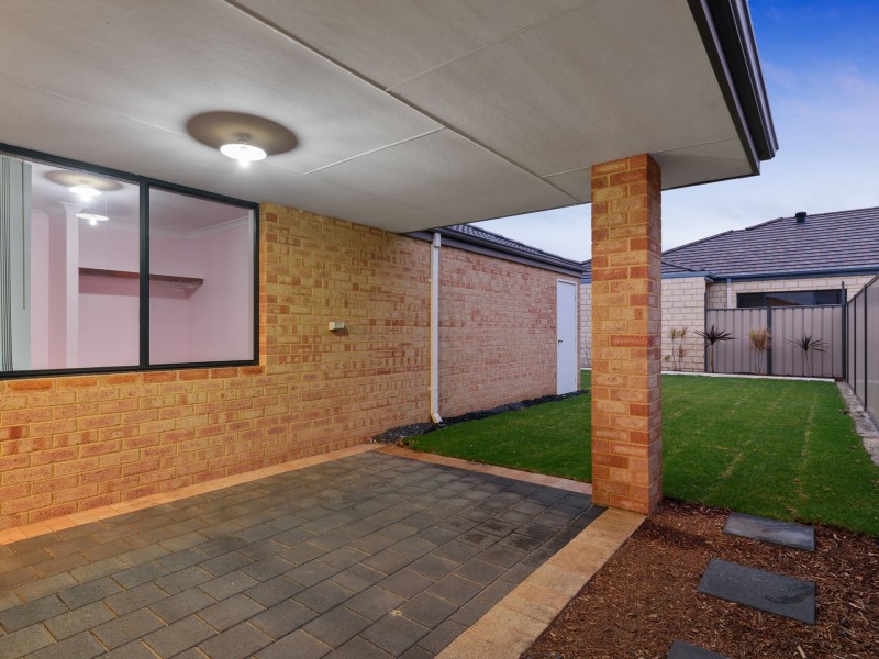 12 Hodgkinson Turn, Canning Vale WA 6155