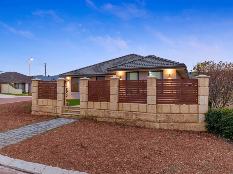 12 Hodgkinson Turn, Canning Vale WA 6155