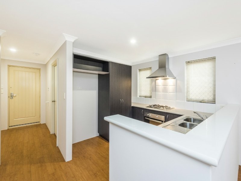4/69 Bert Street, Gosnells WA 6110