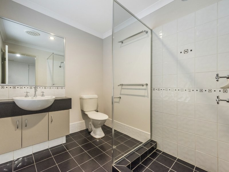4/69 Bert Street, Gosnells WA 6110