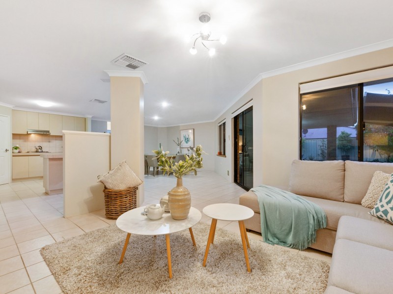 16 Bramdean Crescent, Canning Vale WA 6155