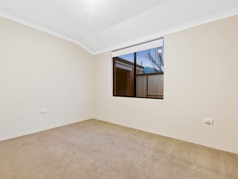 16 Bramdean Crescent, Canning Vale WA 6155