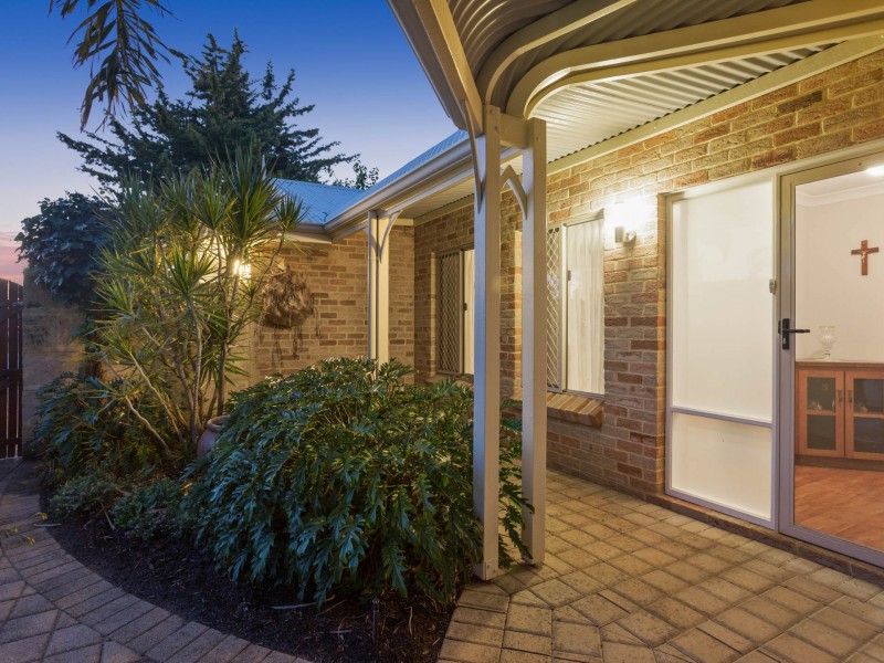 17 Solanum Gardens, Canning Vale WA 6155
