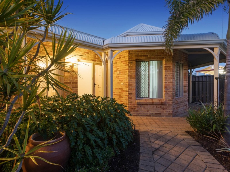 17 Solanum Gardens, Canning Vale WA 6155