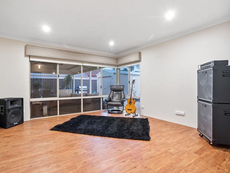 17 Solanum Gardens, Canning Vale WA 6155