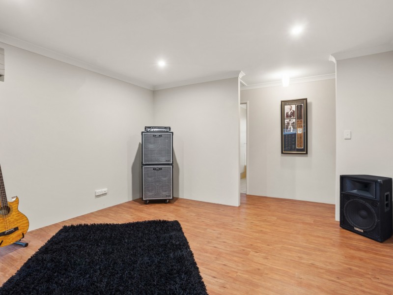 17 Solanum Gardens, Canning Vale WA 6155