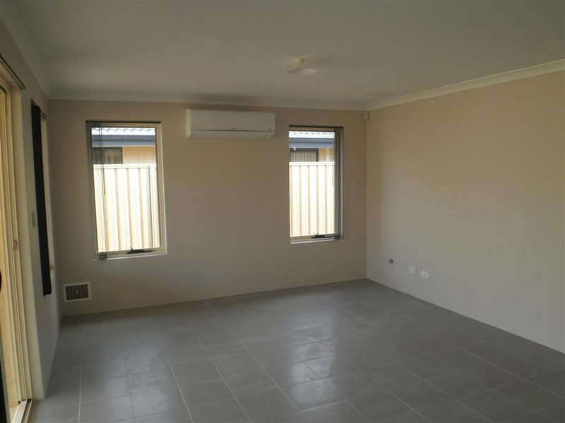 3 Heaney Way, Canning Vale WA 6155