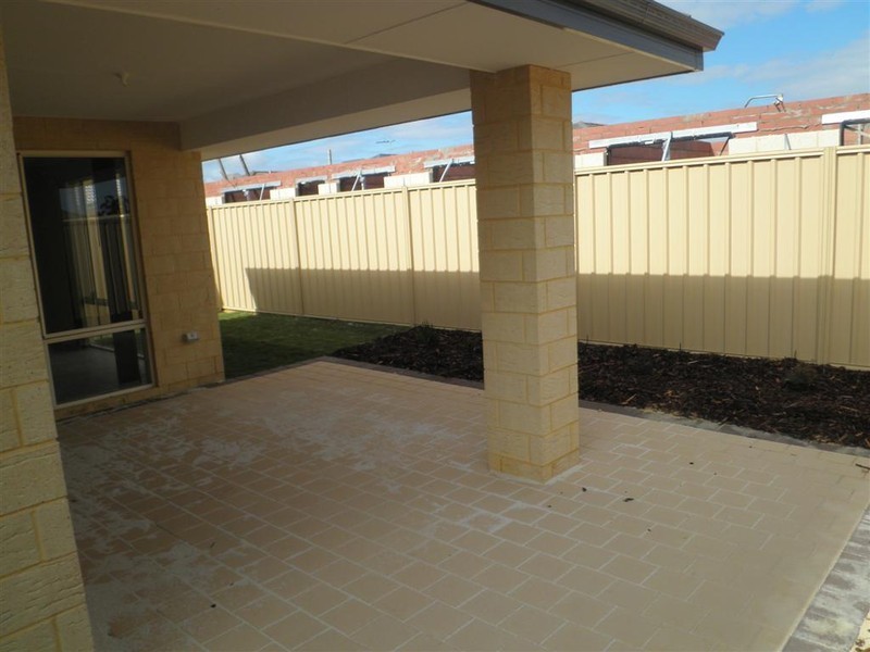 3 Heaney Way, Canning Vale WA 6155