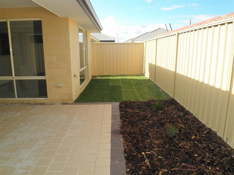 3 Heaney Way, Canning Vale WA 6155