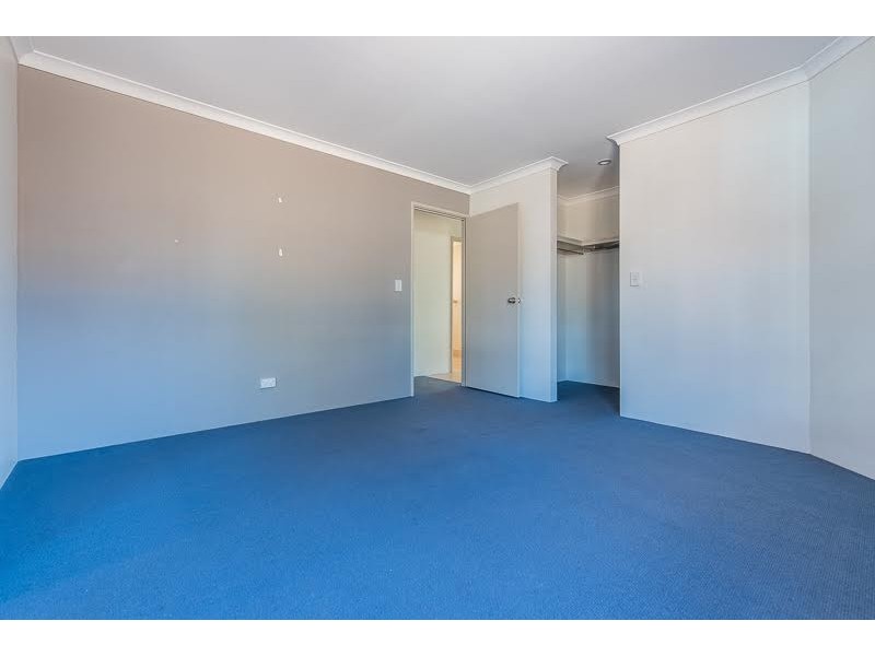 10 Towncentre Drive, Thornlie WA 6108