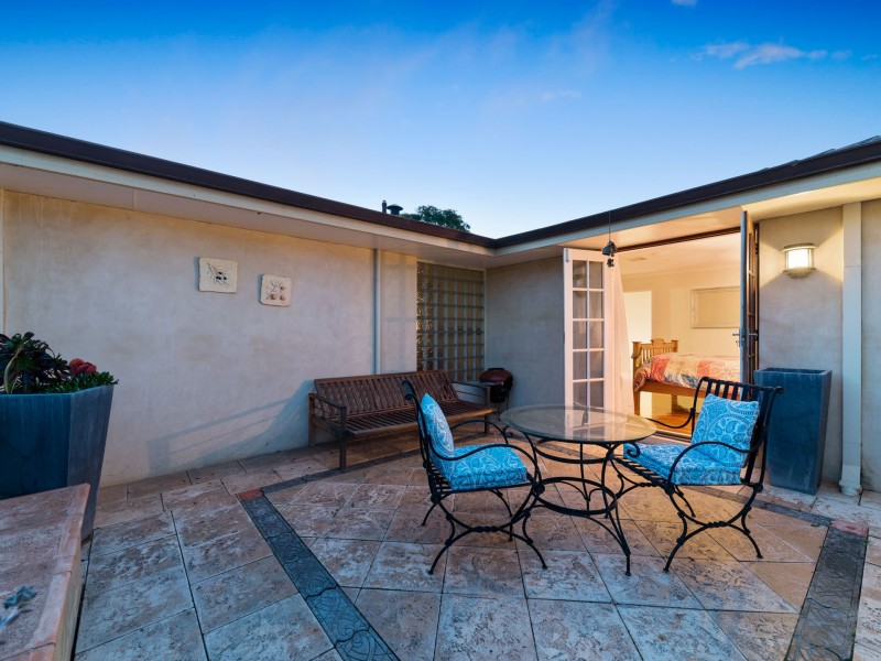 7 Parkway Road, Thornlie WA 6108