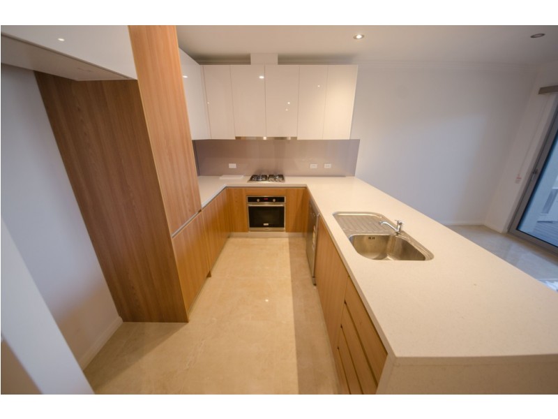 1/93 Gateway Boulevard, Canning Vale WA 6155