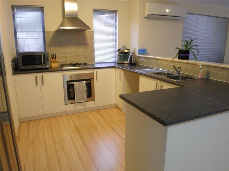 5 Darter Way, Harrisdale WA 6112