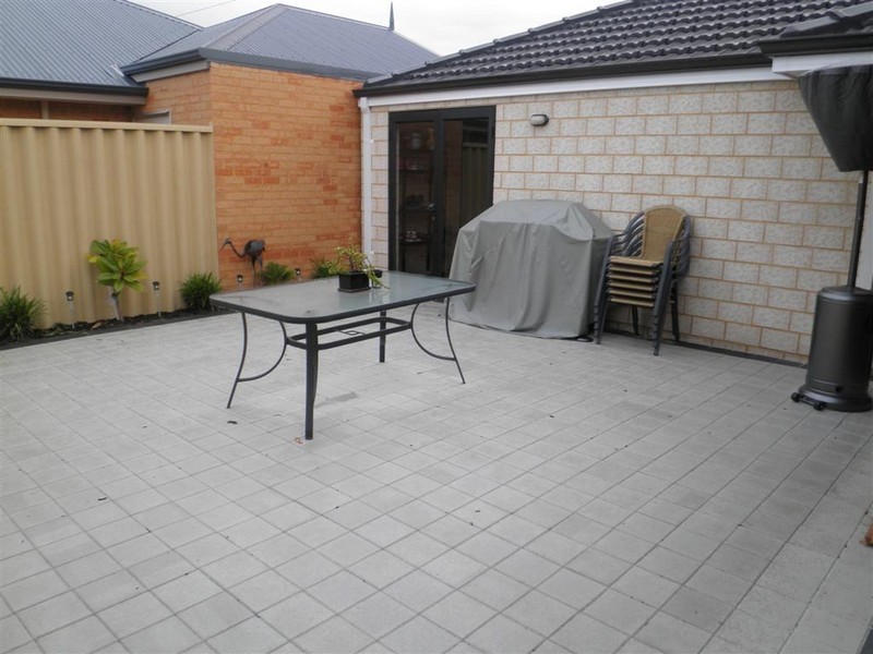 5 Darter Way, Harrisdale WA 6112