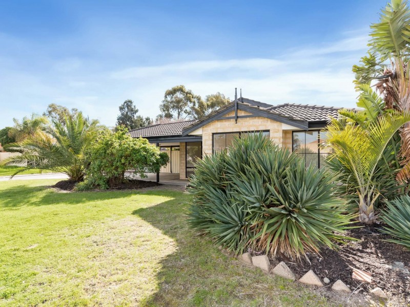 30 Kanani Drive, Canning Vale WA 6155