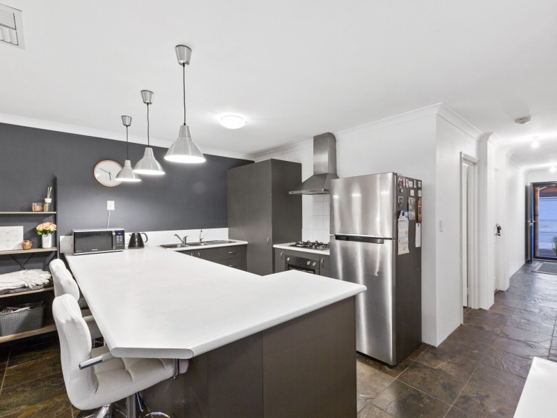 99B Gateway Boulevard, Canning Vale WA 6155