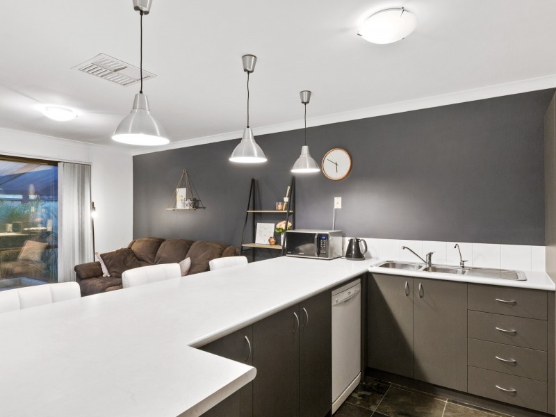 99B Gateway Boulevard, Canning Vale WA 6155