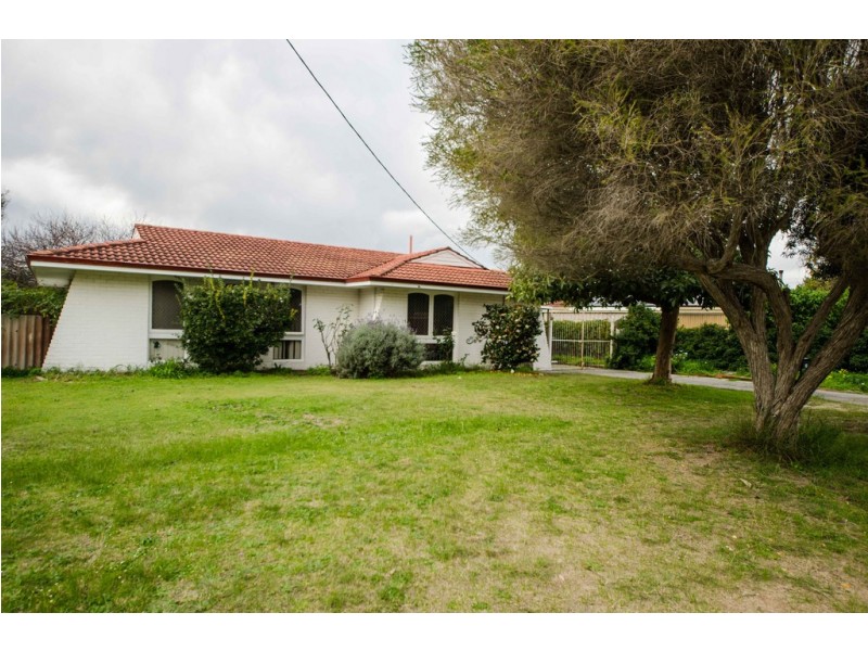 5 Leumeah Street, Armadale WA 6112