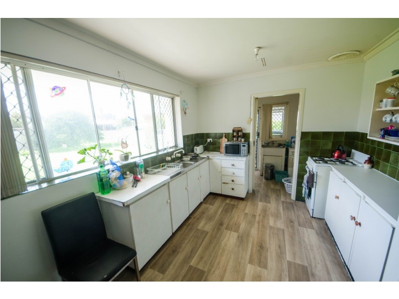 5 Leumeah Street, Armadale WA 6112