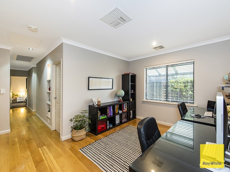 23 Dunbar Way, Canning Vale WA 6155