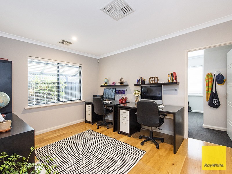 23 Dunbar Way, Canning Vale WA 6155