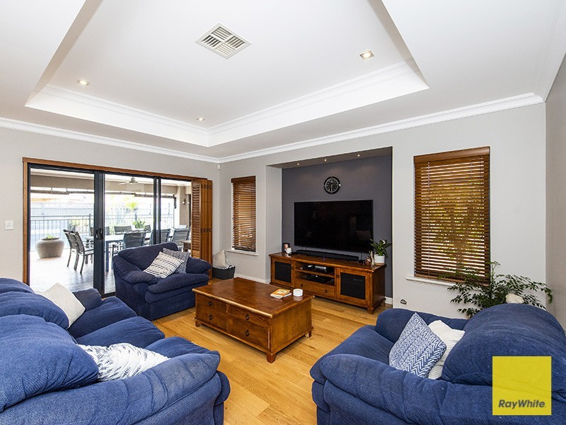 23 Dunbar Way, Canning Vale WA 6155