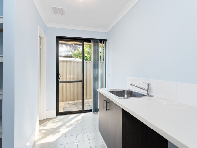 13 Barclay Way, Piara Waters WA 6112